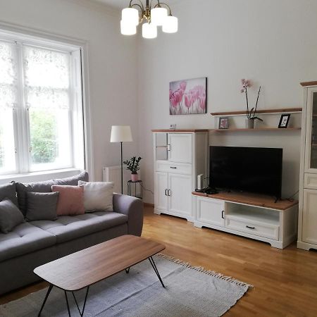 Gold 2 Apartman Шопрон Екстериор снимка