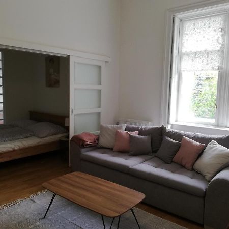 Gold 2 Apartman Шопрон Екстериор снимка