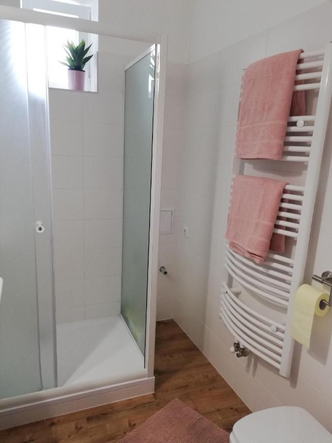 Gold 2 Apartman Шопрон Екстериор снимка